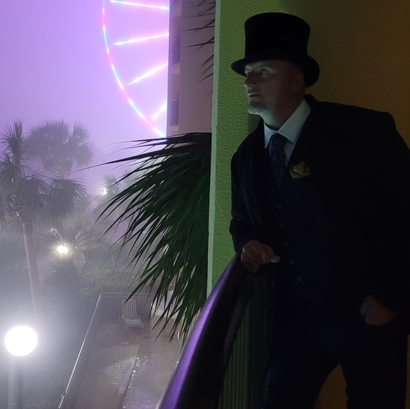 Meet your Posher, Erik - Picture 4 of 8